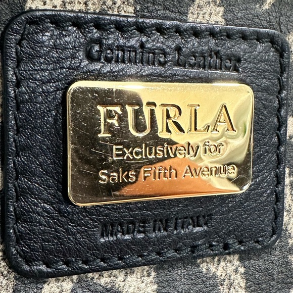 Furla LEATHER tote $595 retail! Made in Italy - Picture 11 of 17